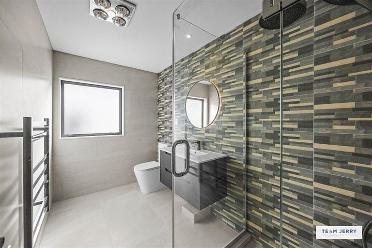 Photo of property in 339b Bucklands Beach Road, Bucklands Beach, Auckland, 2012