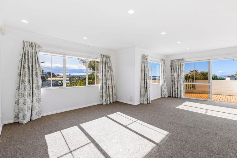 Photo of property in 19 Vista Motu, Red Beach, 0932