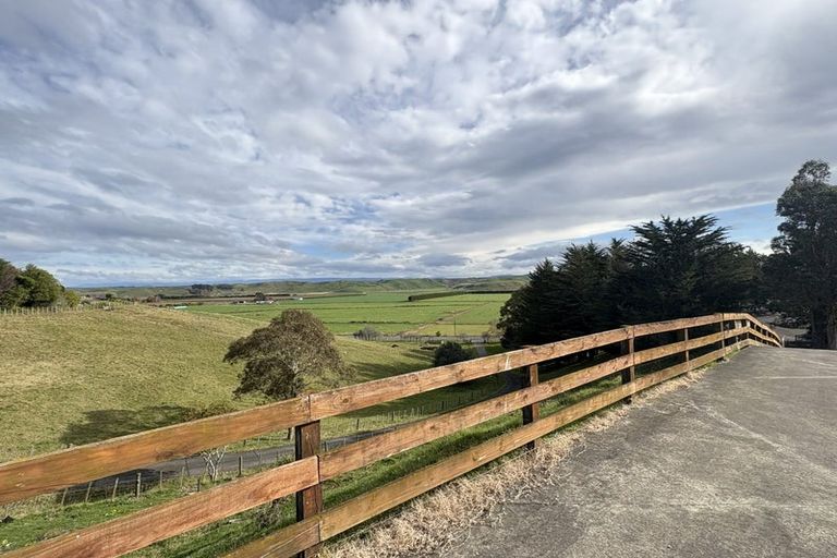 Photo of property in 536 Swamp Road, Puketapu, Napier, 4183