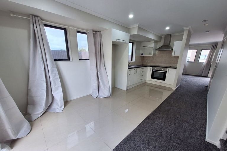 Photo of property in 11/4 Wallson Crescent, Wiri, Auckland, 2104