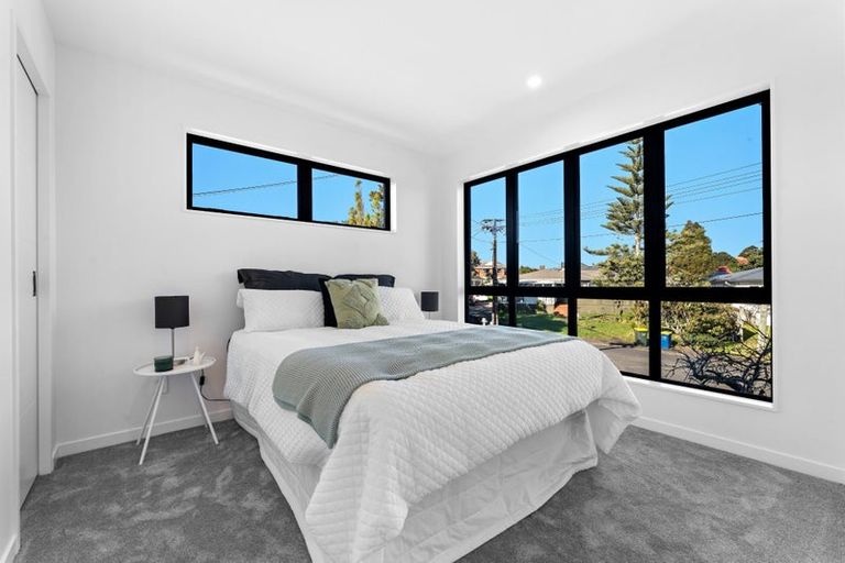 Photo of property in 8c Rowan Terrace, Te Atatu South, Auckland, 0610