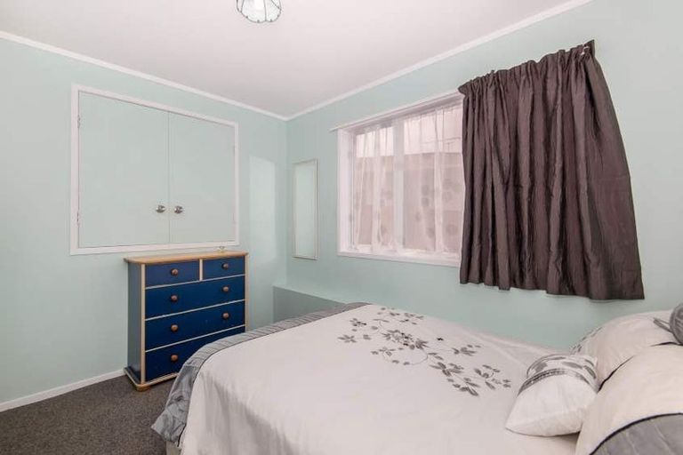 Photo of property in 20 Mason Street, New Lynn, Auckland, 0600