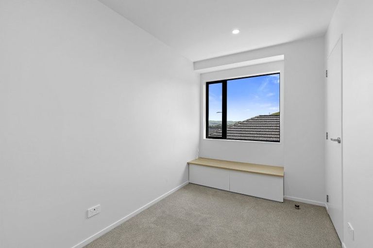 Photo of property in 29 Turtleback Avenue, Whitby, 5024