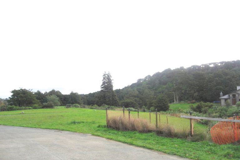Photo of property in 14 Tuakura Way, The Gardens, Auckland, 2105