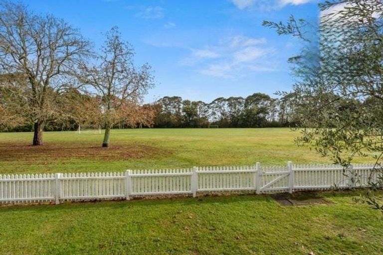 Photo of property in 22 Cromwell Drive, Fitzroy, Hamilton, 3206