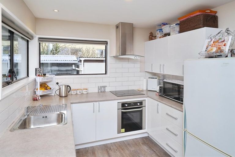 Photo of property in 10 Wadeley Road, Ilam, Christchurch, 8041