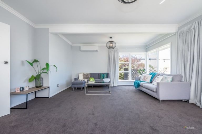 Photo of property in 7 East Street, Petone, Lower Hutt, 5012