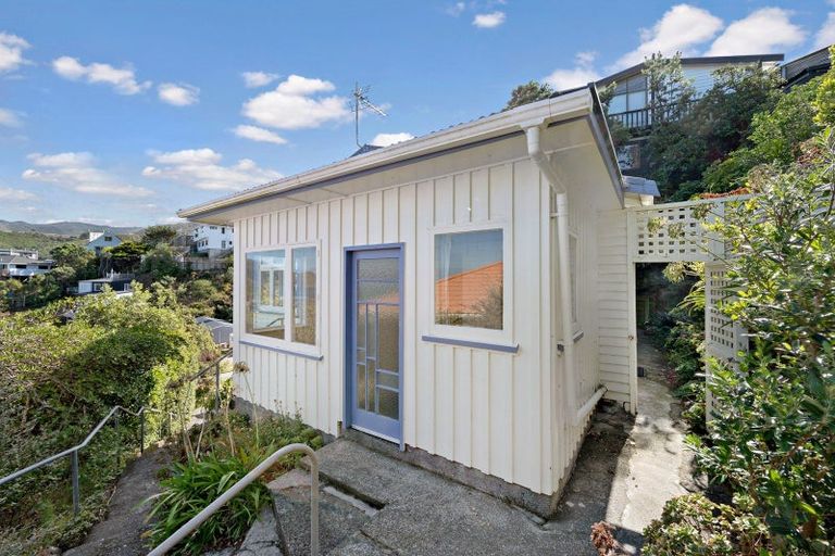 Photo of property in 153 Severn Street, Island Bay, Wellington, 6023
