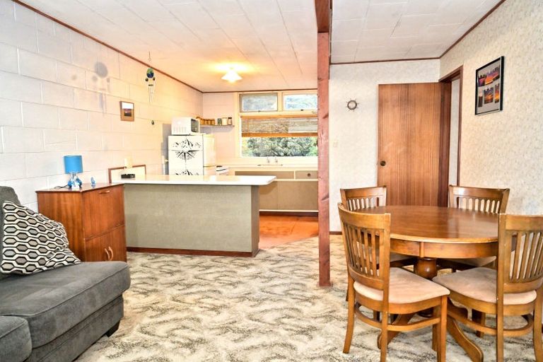 Photo of property in 8d Koura Crescent, Mahia, 4198