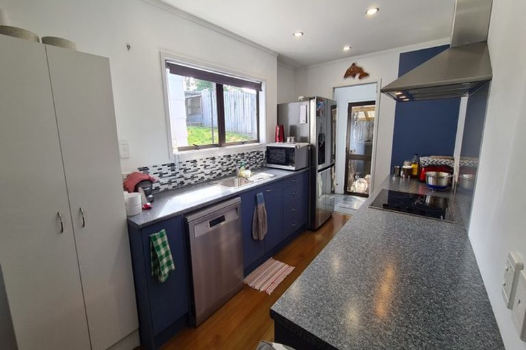 Photo of property in 18 Commins Road, Onerahi, Whangarei, 0110