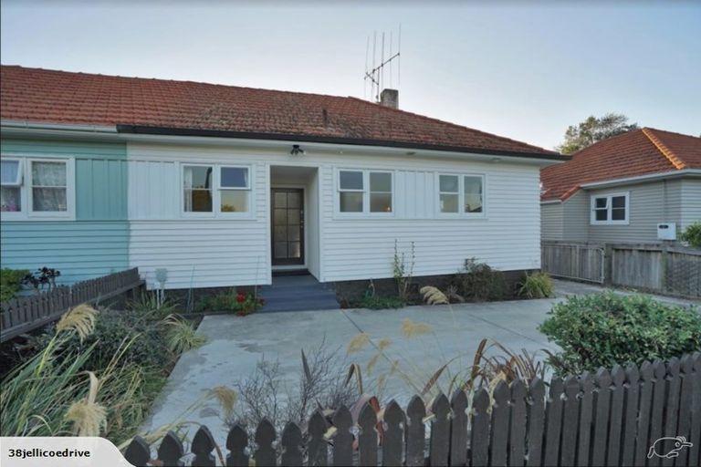 Photo of property in 38 Jellicoe Drive, Hamilton East, Hamilton, 3216