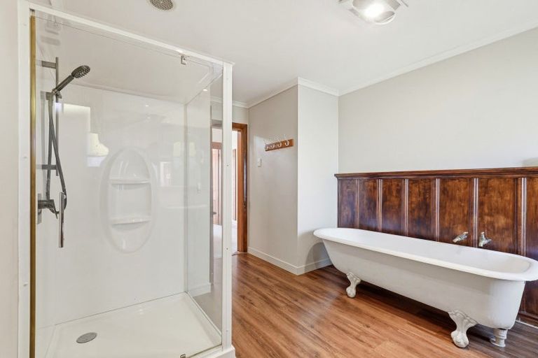 Photo of property in 118 Mclean Street, Woodville, 4920