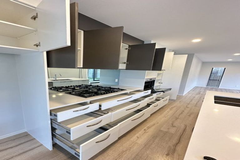 Photo of property in 3 Grover Street, Orewa, 0931