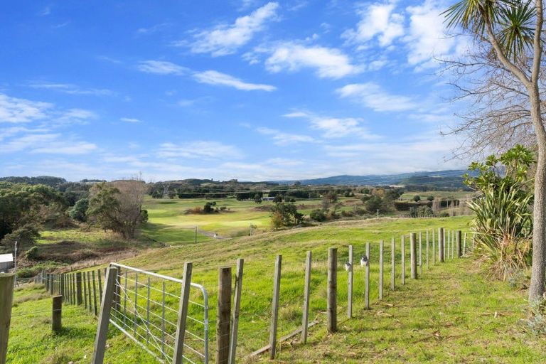 Photo of property in 35 Old Coach Road South, Otaki Beach, Otaki, 5512