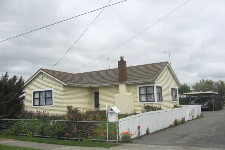 Photo of property in 2 Eltham Road, Blenheim, 7201