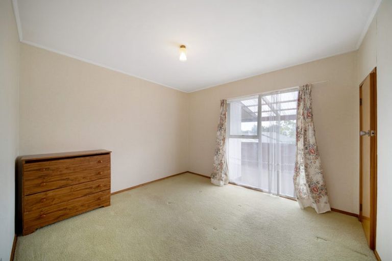 Photo of property in 26 Ewbank Place, Manurewa, Auckland, 2102