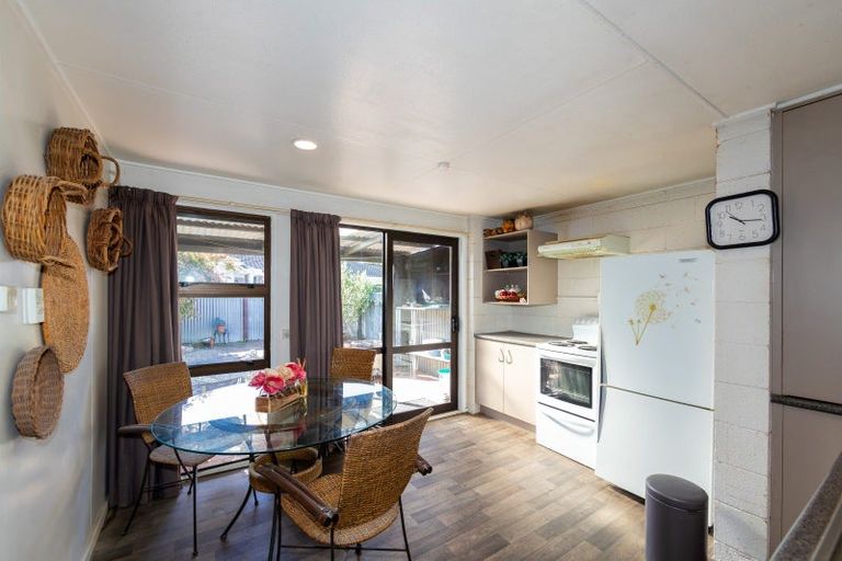 Photo of property in 4 Corwen Place, Mayfair, Hastings, 4122