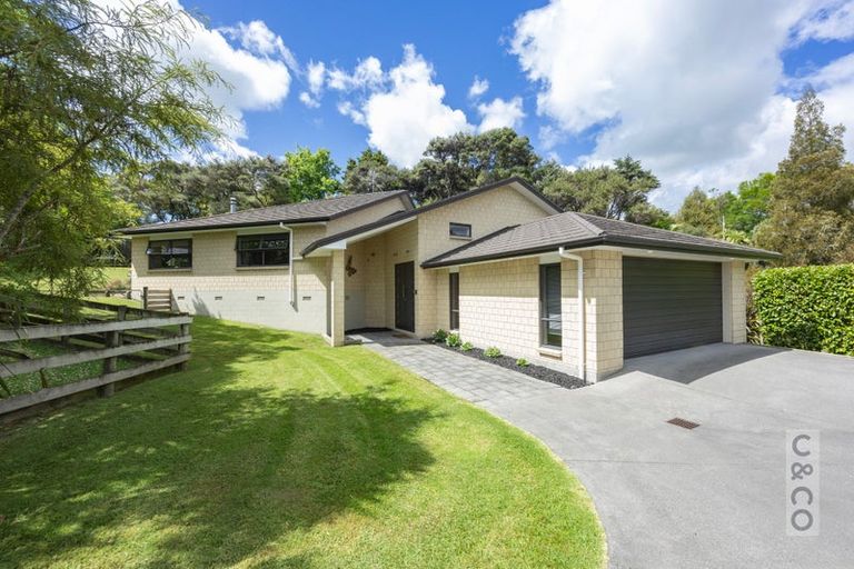 Photo of property in 9 Buttercup Place, Waimauku, 0812