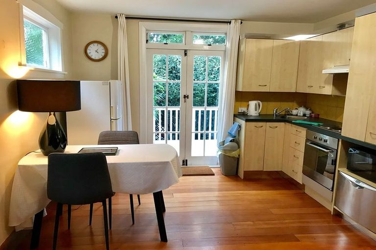 Photo of property in 185 Brooklyn Road, Brooklyn, Wellington, 6021