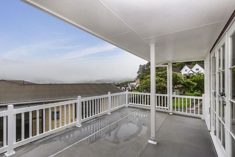Photo of property in 12 Percy Dyett Drive, Karori, Wellington, 6012
