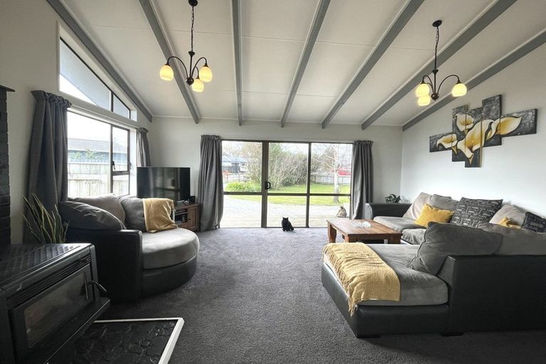 Photo of property in 20 Pukepapa Road, Marton, 4710