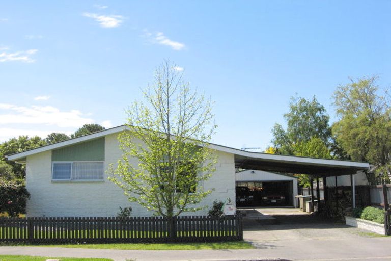 Photo of property in 16 Martyn Street, Rangiora, 7400