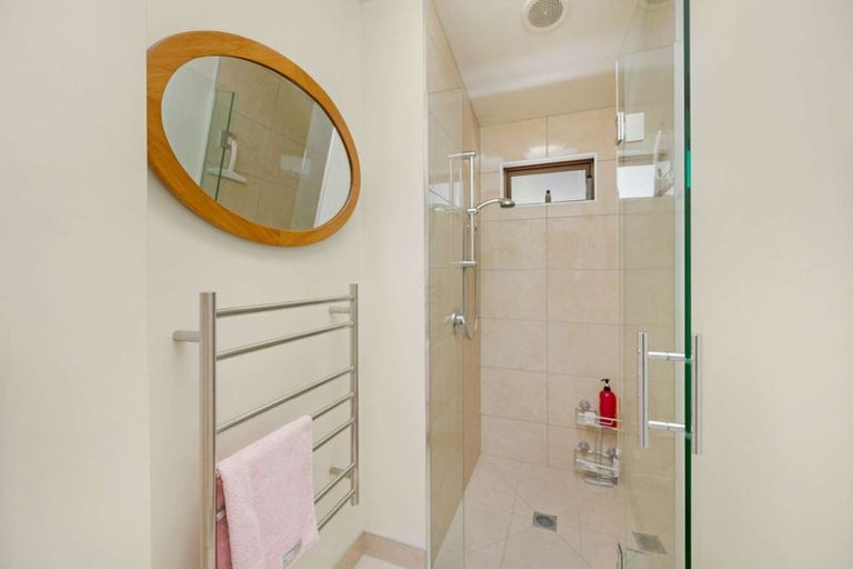 Photo of property in 72 Puketapu Road, Taradale, Napier, 4112