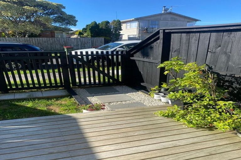 Photo of property in 2/2 Anthony Place, Pakuranga, Auckland, 2010
