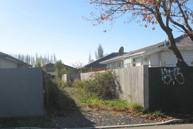 Photo of property in 16 Shannon Place, Belfast, Christchurch, 8051