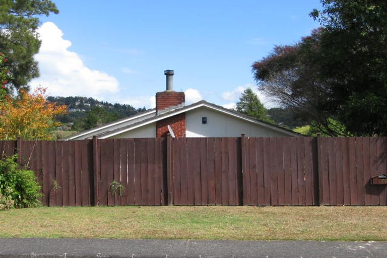 Photo of property in 59 La Rosa Street, Green Bay, Auckland, 0604
