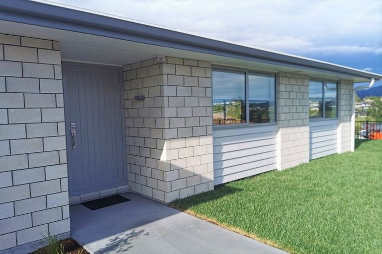 Photo of property in 1 Lomay Place, Te Puke, 3119