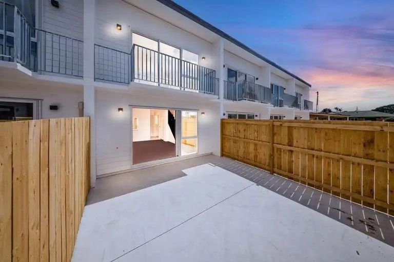 Photo of property in 3/7 Fitzroy Street, Papatoetoe, Auckland, 2104