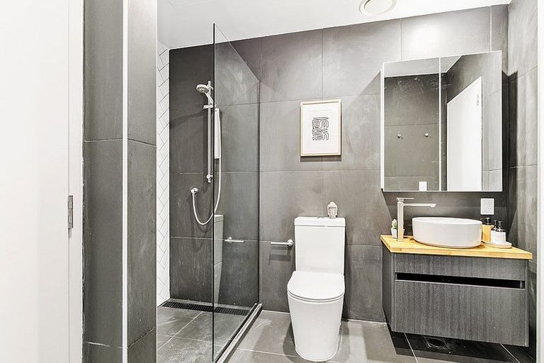 Photo of property in 3/167 Hobsonville Point Road, Hobsonville, Auckland, 0616