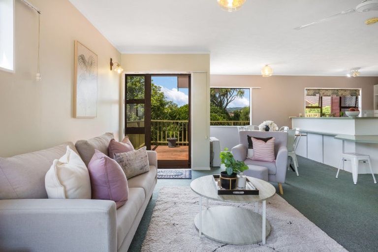 Photo of property in 35 Shackle Lane, Whitby, Porirua, 5024