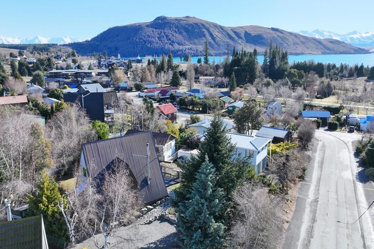Photo of property in 6 Jeune Street, Lake Tekapo, 7999
