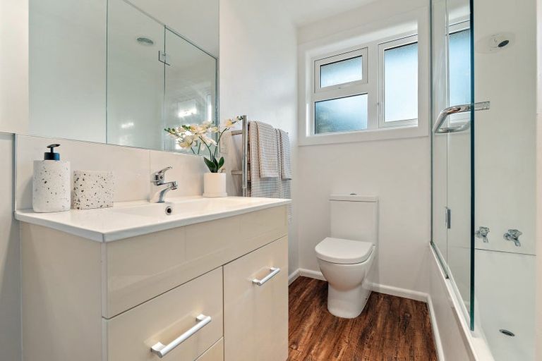 Photo of property in 3/25 Edgeware Road, St Albans, Christchurch, 8014