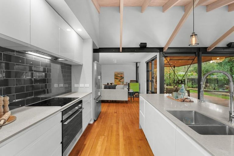 Photo of property in 25 Landsdowne Terrace, Cashmere, Christchurch, 8022