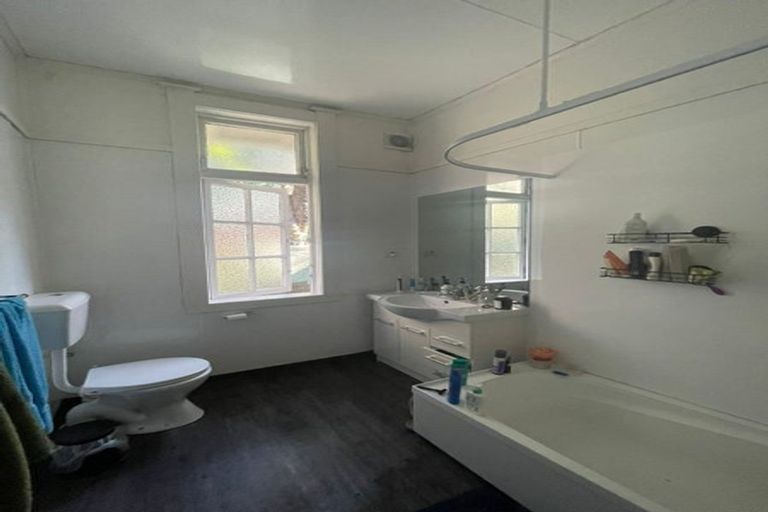 Photo of property in 376 The Terrace, Te Aro, Wellington, 6011