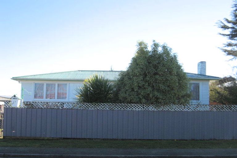 Photo of property in 17 President Avenue, Papakura, 2110