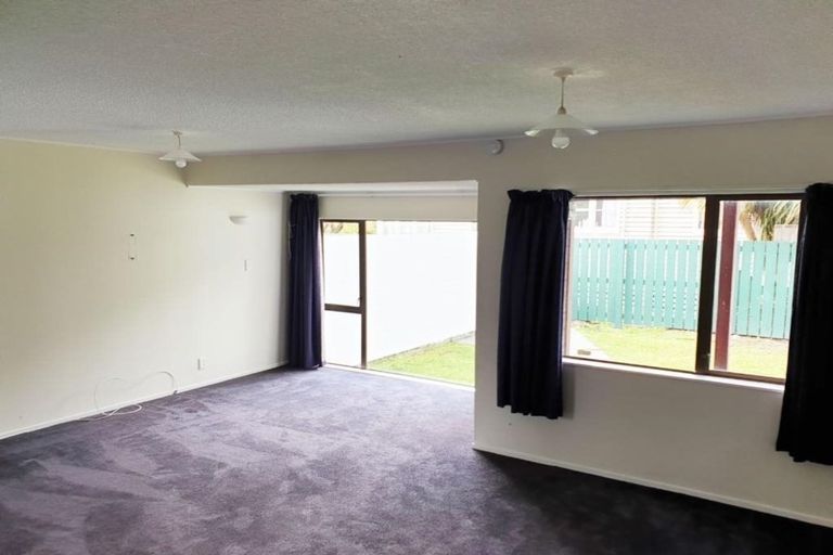 Photo of property in 17-u2 Randwick Crescent, Moera, Lower Hutt, 5010