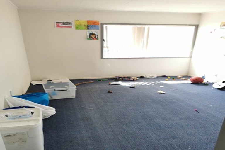 Photo of property in 42 Beaufort Place, Papatoetoe, Auckland, 2025