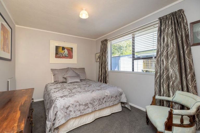 Photo of property in 2 Kanawa Street, Waikanae, 5036