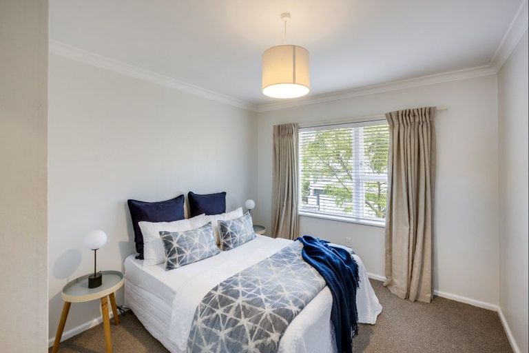 Photo of property in 2 Lovat Street, Havelock North, 4130