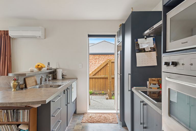 Photo of property in 18 Woodham Courts, Linwood, Christchurch, 8062