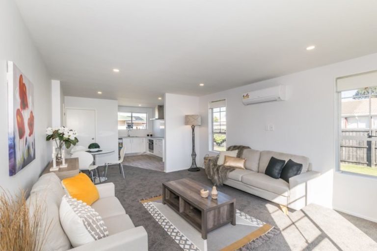 Photo of property in 2/98a Brynley Street, Hornby, Christchurch, 8042