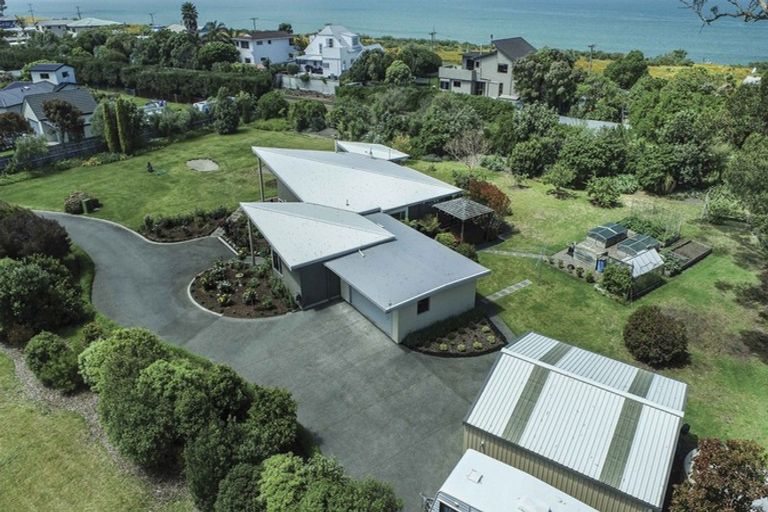 Photo of property in 18 Scarrott Road, Bay View, Napier, 4104