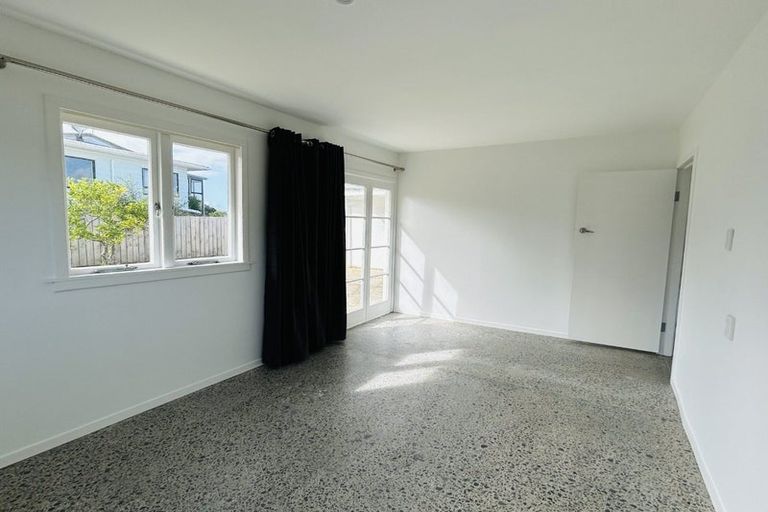 Photo of property in 12 Moana Road, Tinopai, Matakohe, 0593