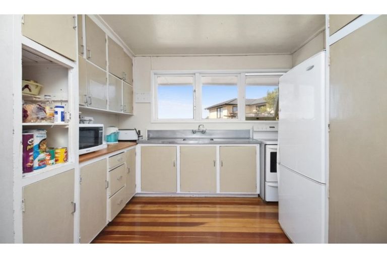 Photo of property in 4 Tawa Place, Waiuku, 2123