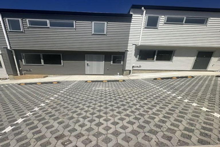 Photo of property in 744b East Coast Road, Pinehill, Auckland, 0630