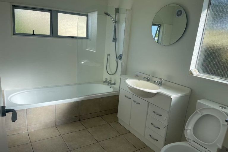 Photo of property in 15a Marjory Close, Broadmeadows, Wellington, 6035